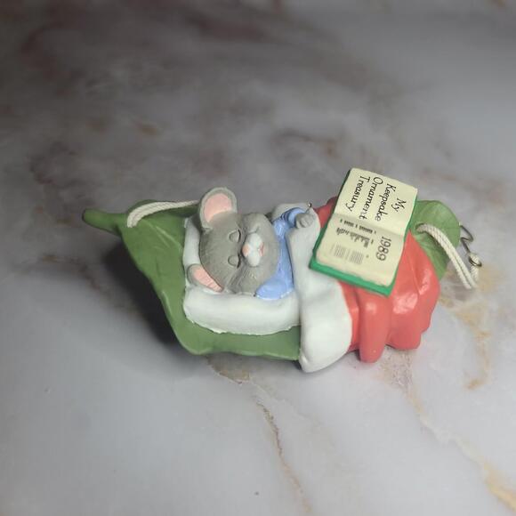 Hallmark Exclusive 1989 "Collect a Dream" Mouse Christmas Tree Ornament In Box - Picture 8 of 10